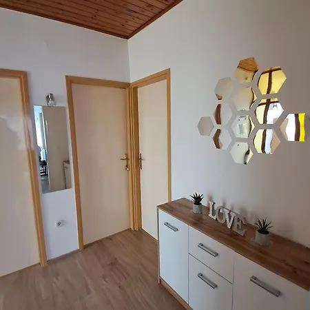 Apartment With Parking Space Zaton, Krka - 24050 Zaton (Sibenik-Knin)