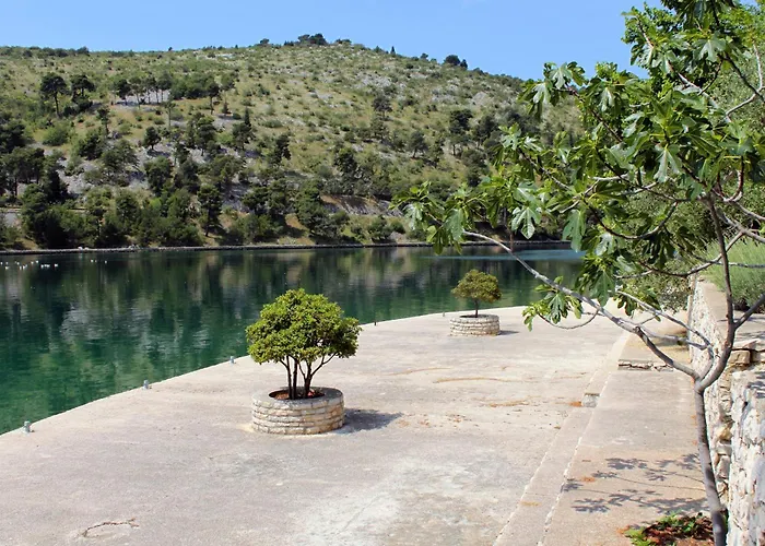 With Parking Space Zaton, Krka - 24050 Lägenhet *